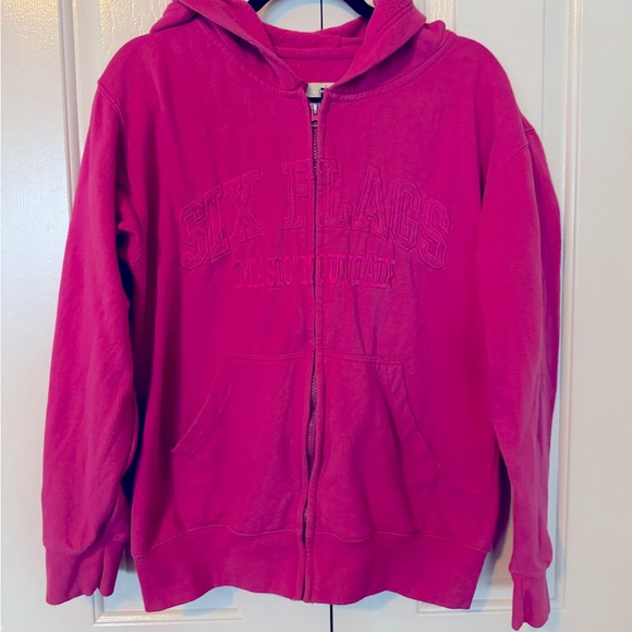 Six Flags Magic Mountain Zip Up - Picture 1 of 4